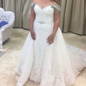 Wedding dress